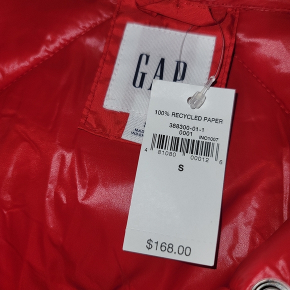 Red Gap Puffer Jacket (Size Small) - Picture 5 of 11